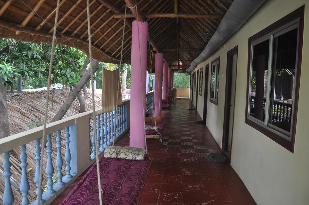 Uma Shankar Hampi Exterior foto